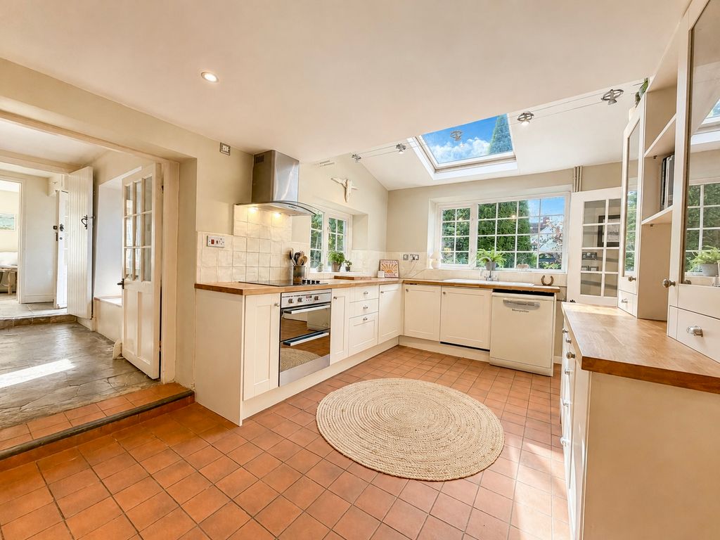 Property photo 2 of 23 Kitchen