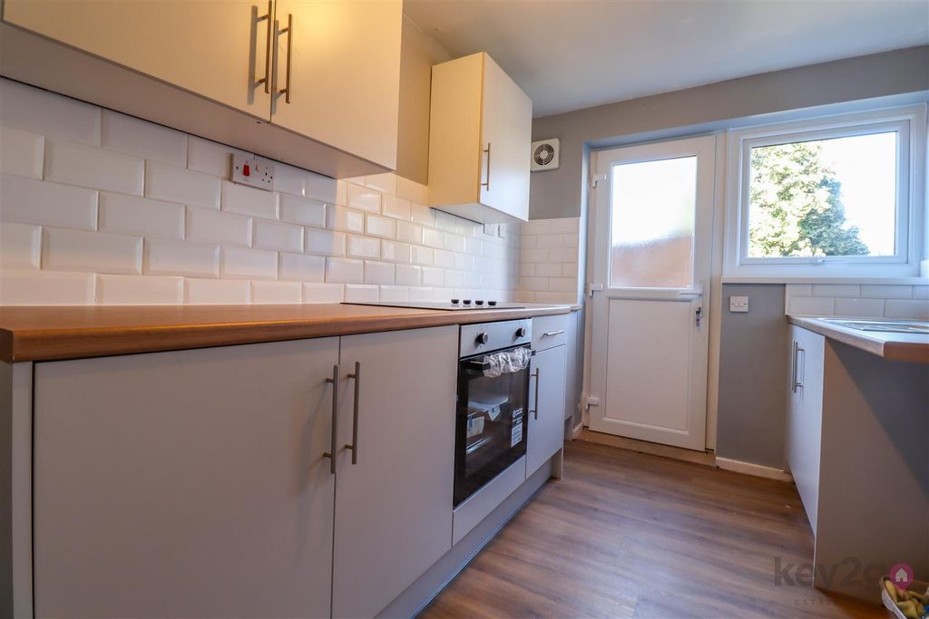 Property photo 2 of 15 Img_0135.Jpg