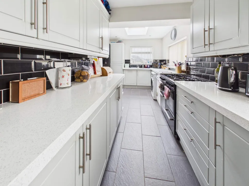 House in Cardiff, Birchgrove, Heath - More