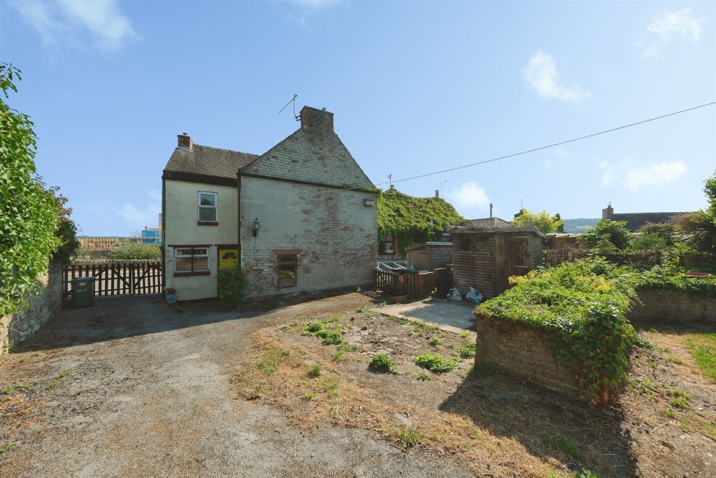Property photo 3 of 24