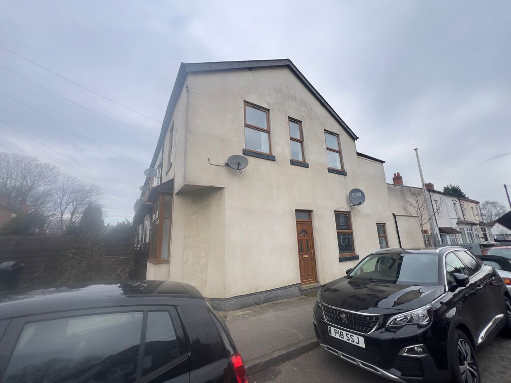 Property photo 2 of 11