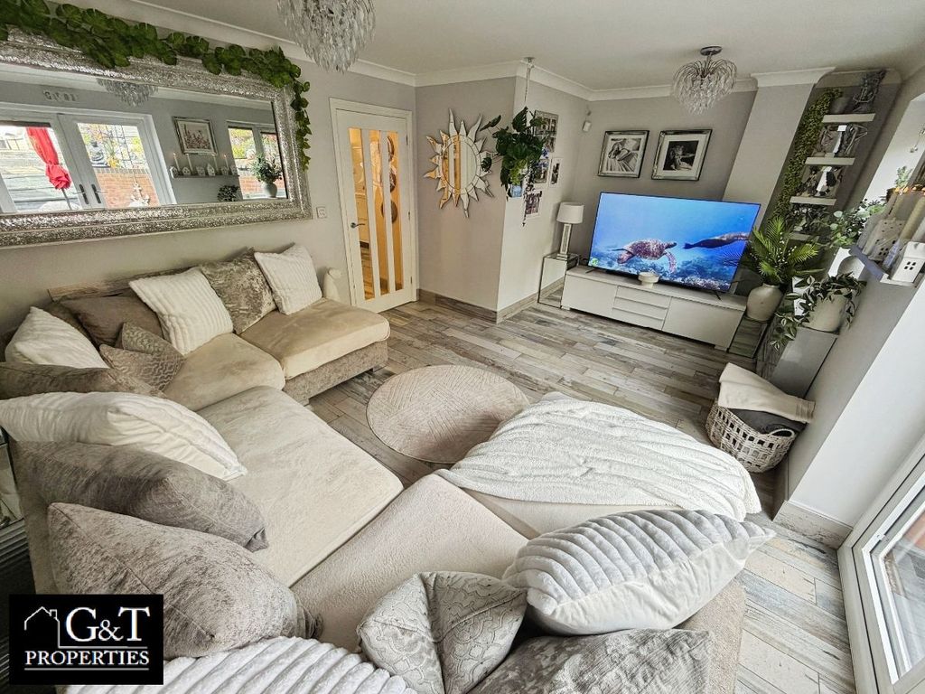 Property photo 3 of 19 Reception Room