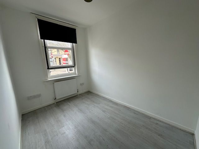 Property photo 3 of 18 Image