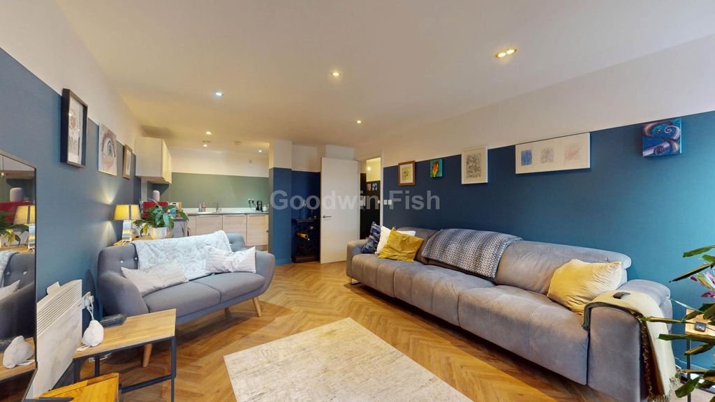 Property photo 3 of 13