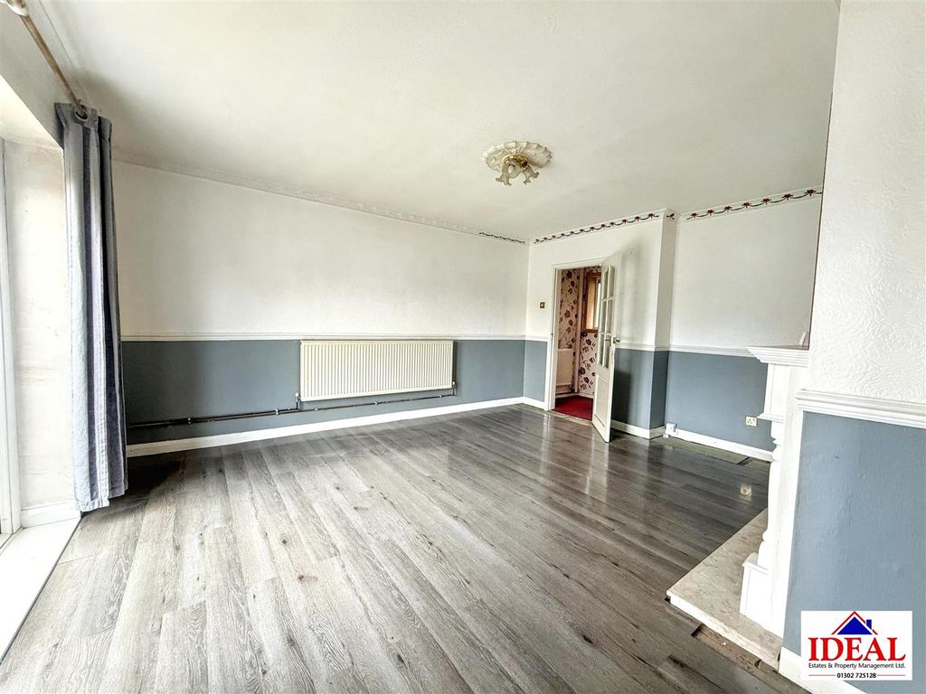 Property photo 3 of 13 Image00007.Jpg