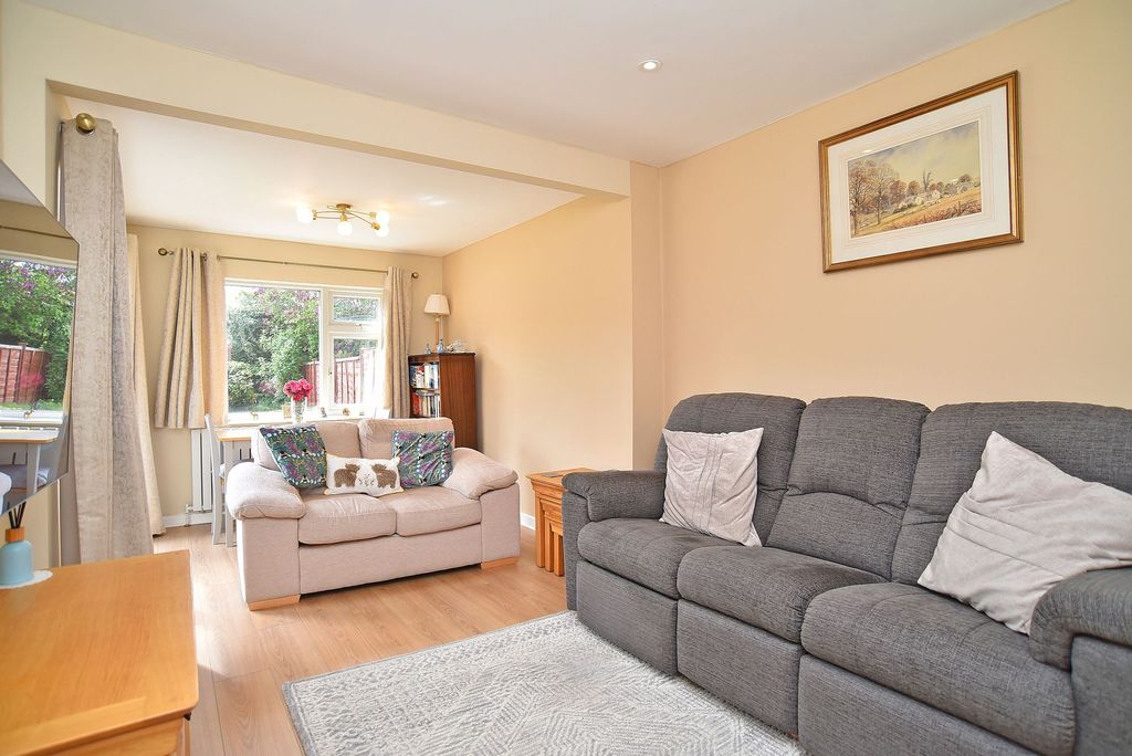 Property photo 3 of 15