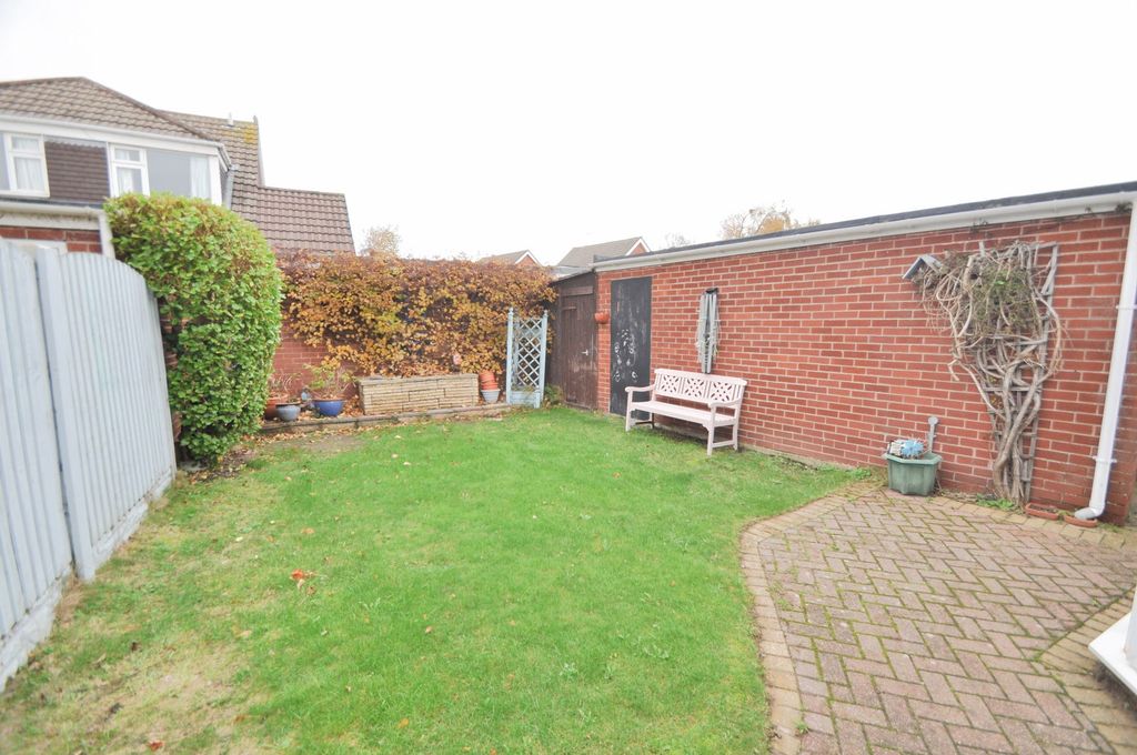 Property photo 3 of 33