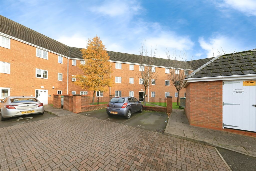 Property photo 2 of 13