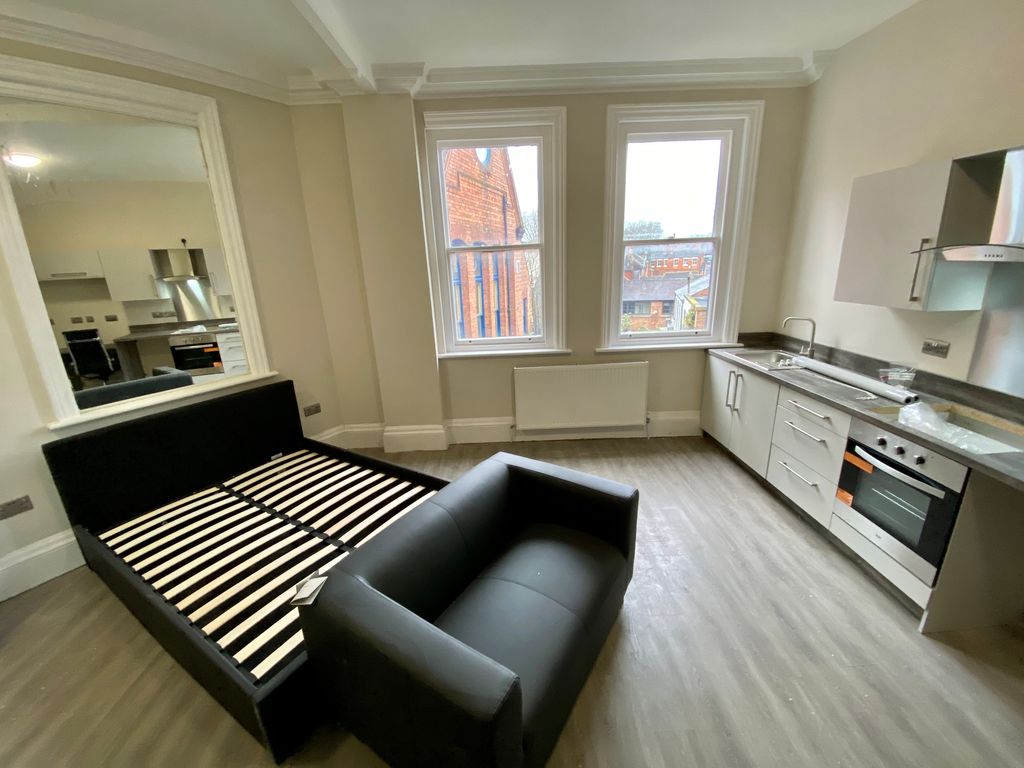 Property photo 1 of 3