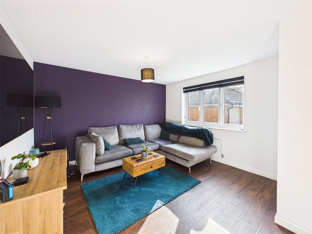 Property photo 2 of 14 Picture No. 02