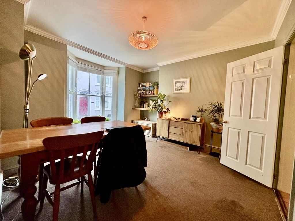 Property photo 3 of 11 Gallery