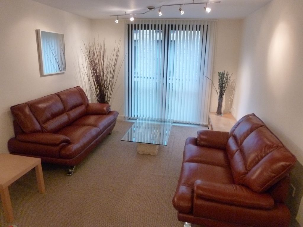 Property photo 2 of 8