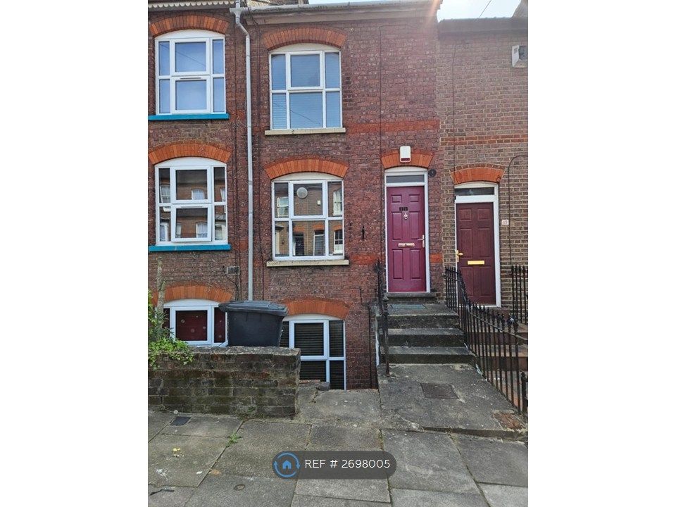 Property photo 1 of 5