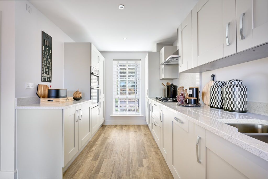 Property photo 1 of 11 Beautifully Designed With Ample Storage