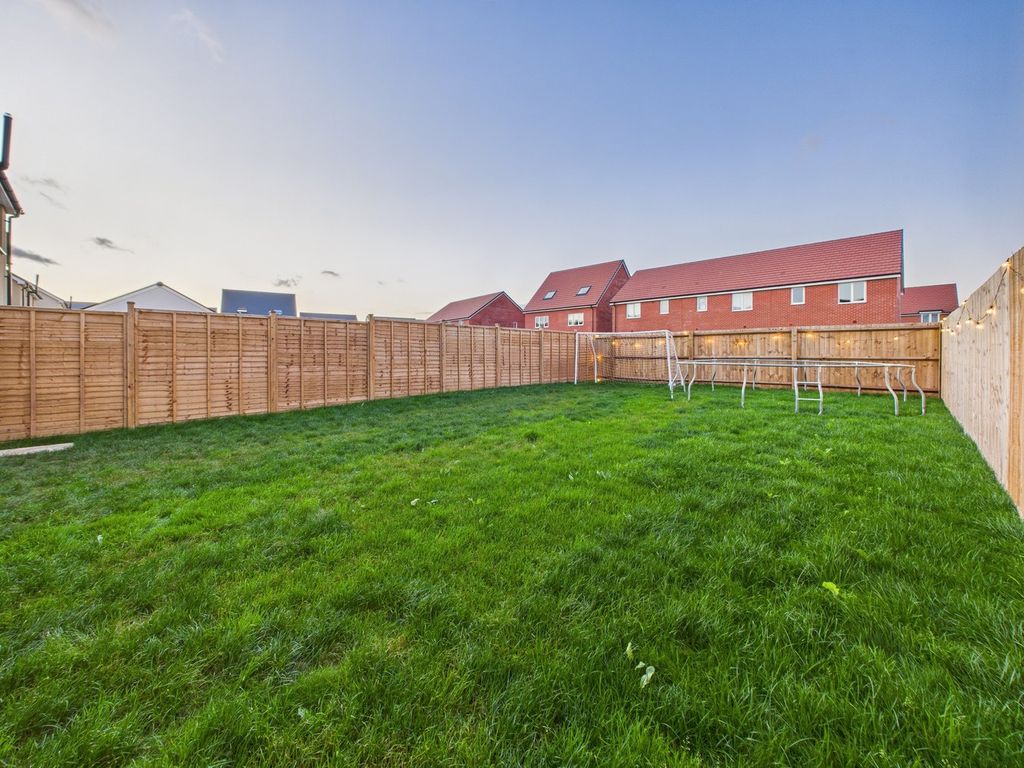 Property photo 2 of 24