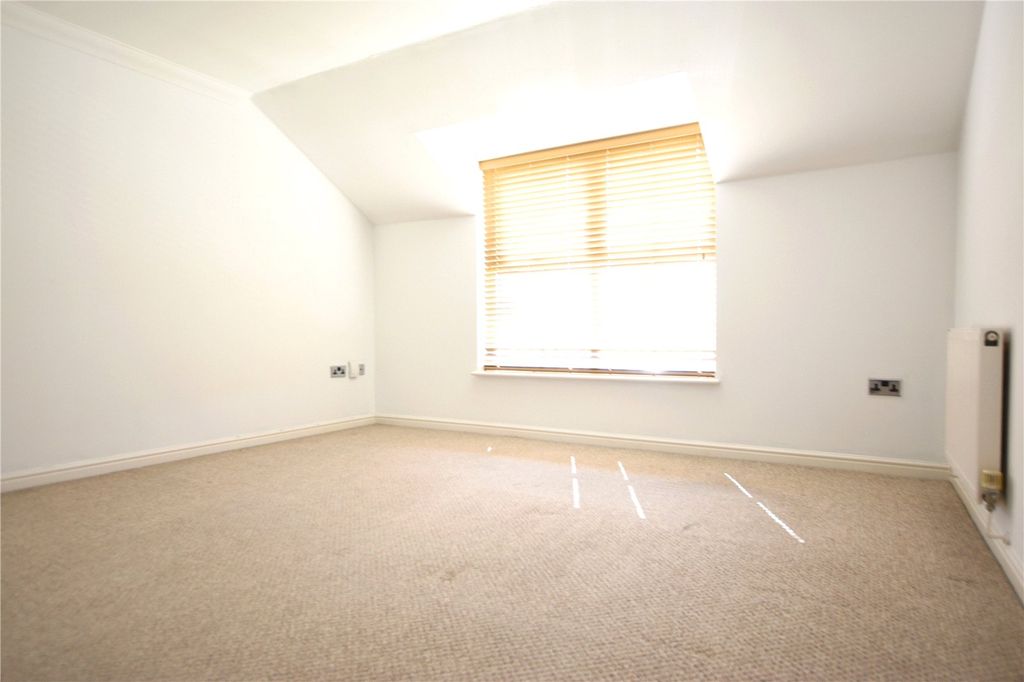 Property photo 3 of 9 Picture No. 53