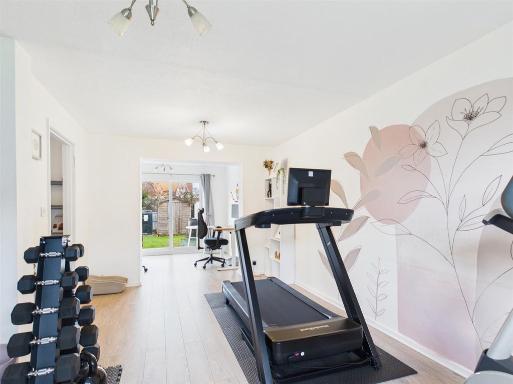 Property photo 2 of 19 Lounge Area 2.Jpg