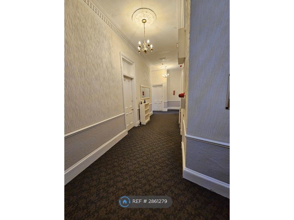 Property photo 3 of 9 Hallway