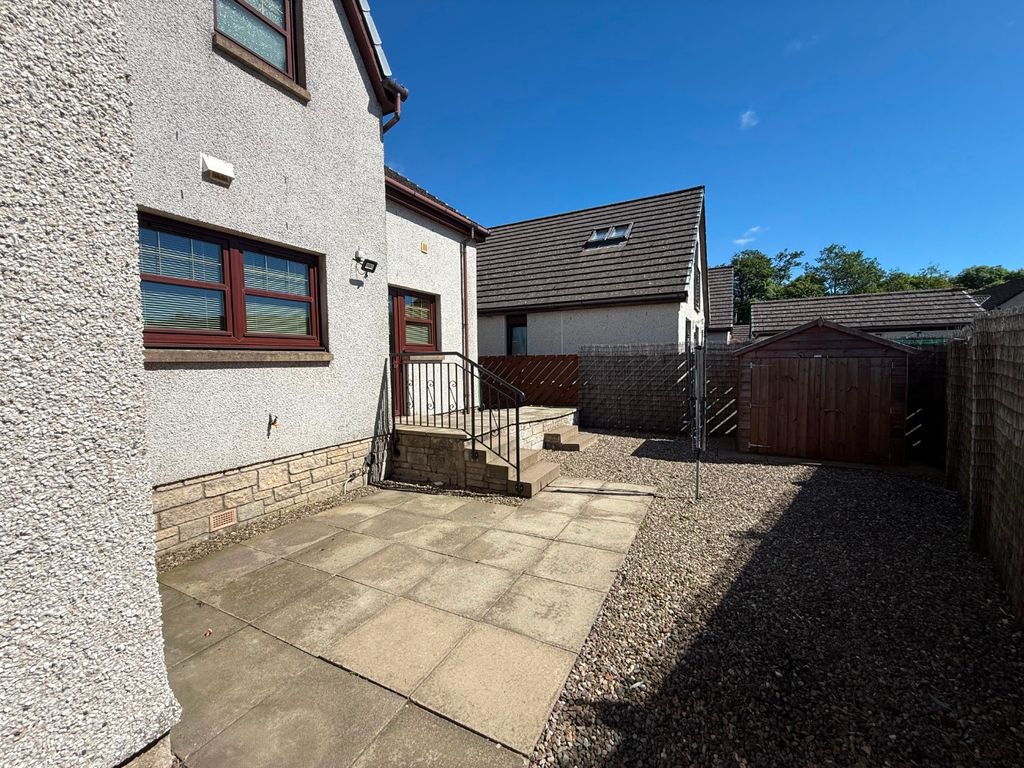 Property photo 2 of 16 Photo 2