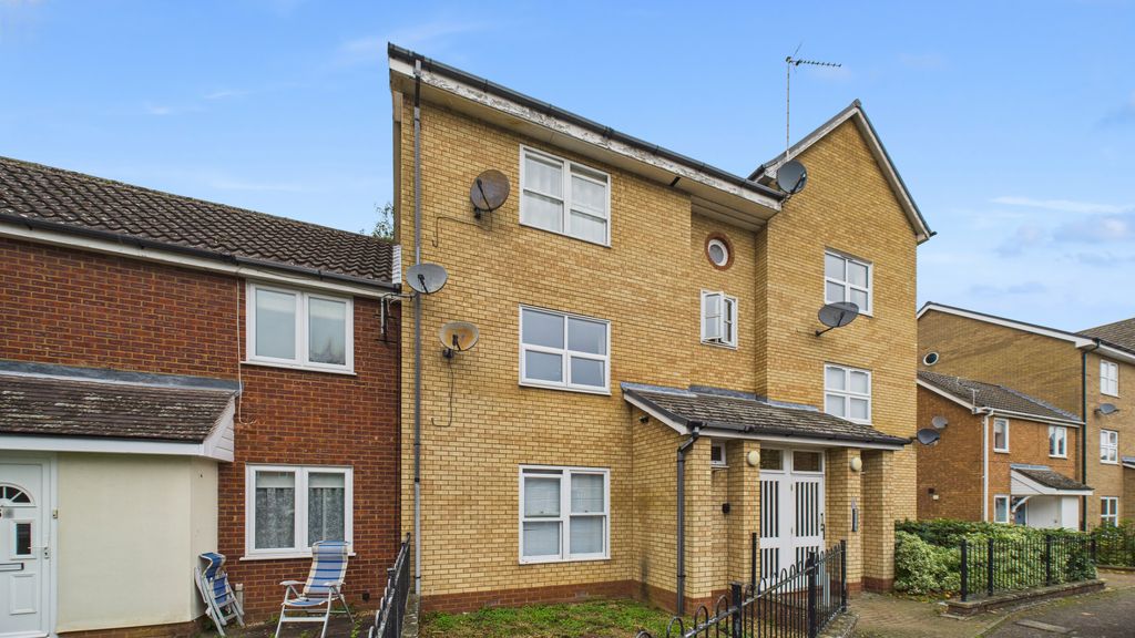 Property photo 1 of 9