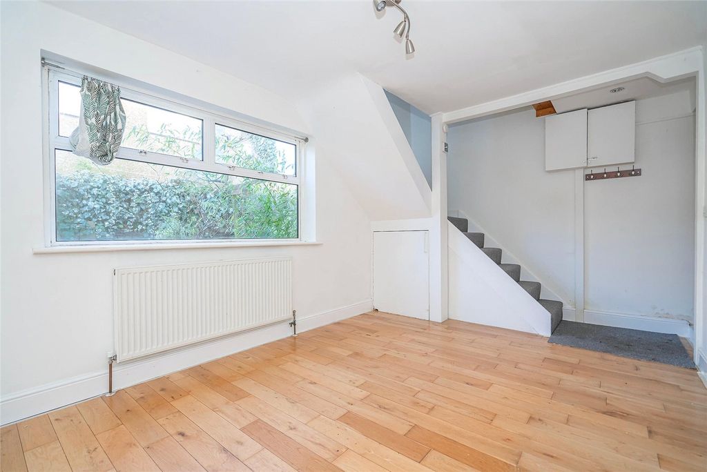 Property photo 3 of 12 Reception E