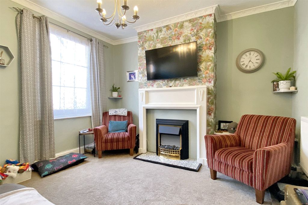 Property photo 1 of 16 1 - Picture No. 01