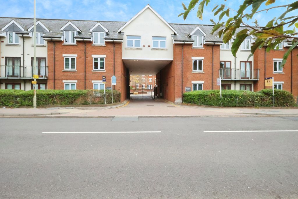 Property photo 1 of 22