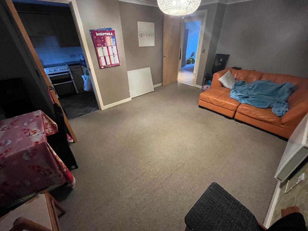 Property photo 3 of 7 Image