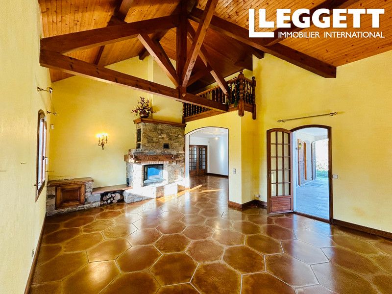 Property photo 3 of 10