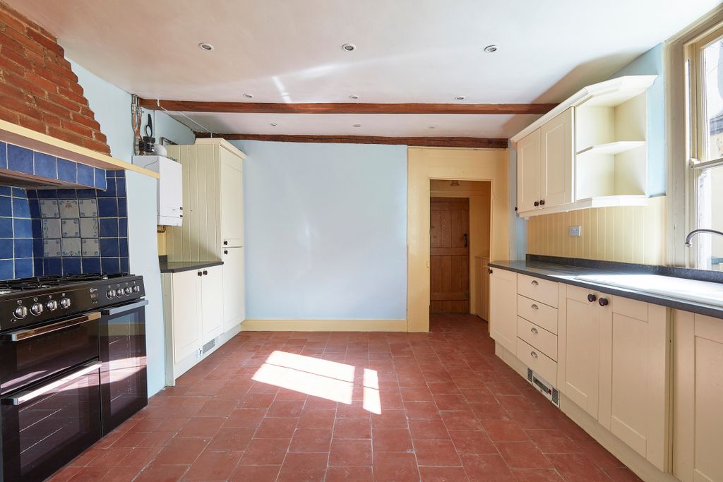 Property photo 3 of 16