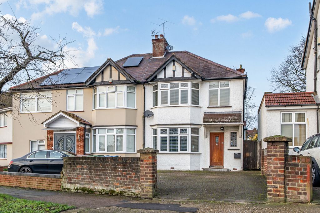 Property photo 1 of 17 1394628-2-69496B7...