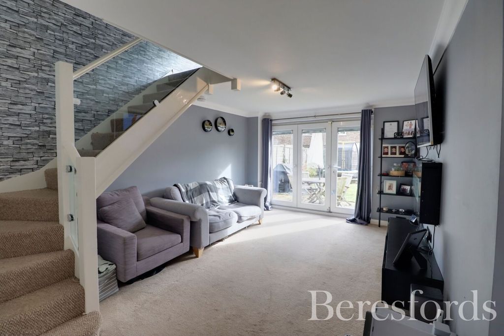 Property photo 3 of 19 Picture No. 24