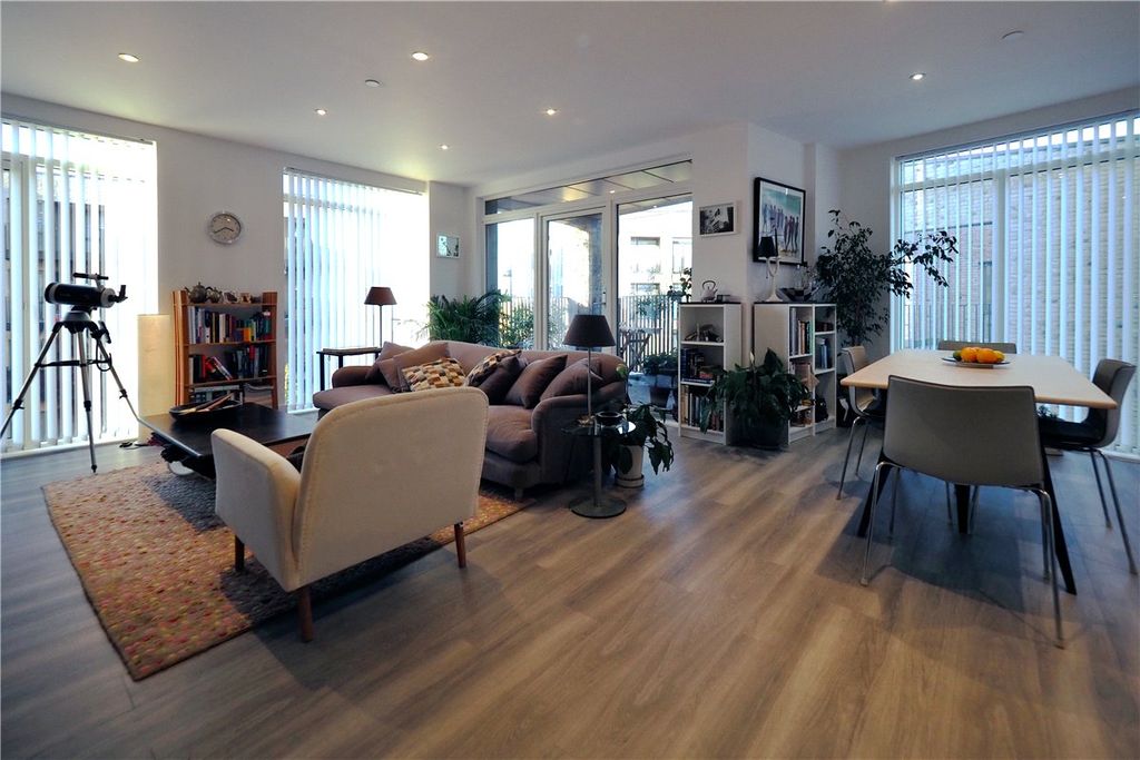 Property photo 2 of 11 Picture No. 02