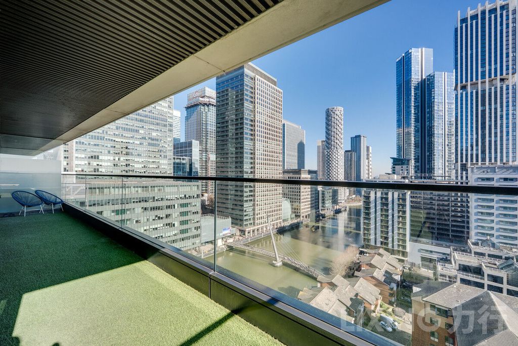 Property photo 2 of 23