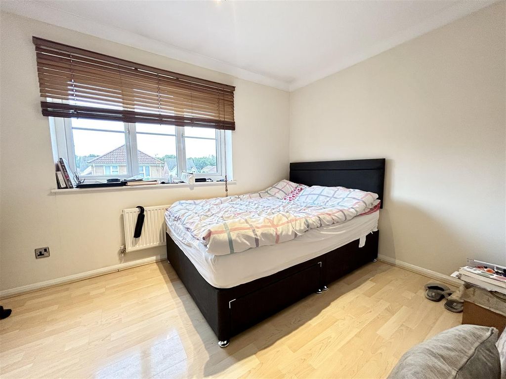 Property photo 3 of 11 Img_1070.Jpg