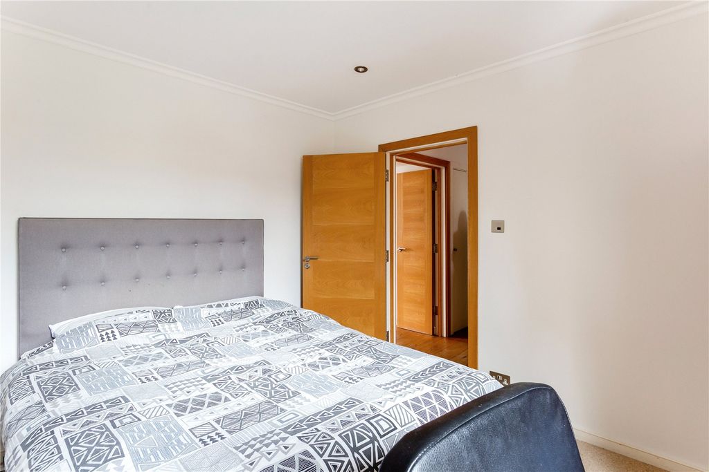 Property photo 2 of 21 72984_Upper-Maisonet