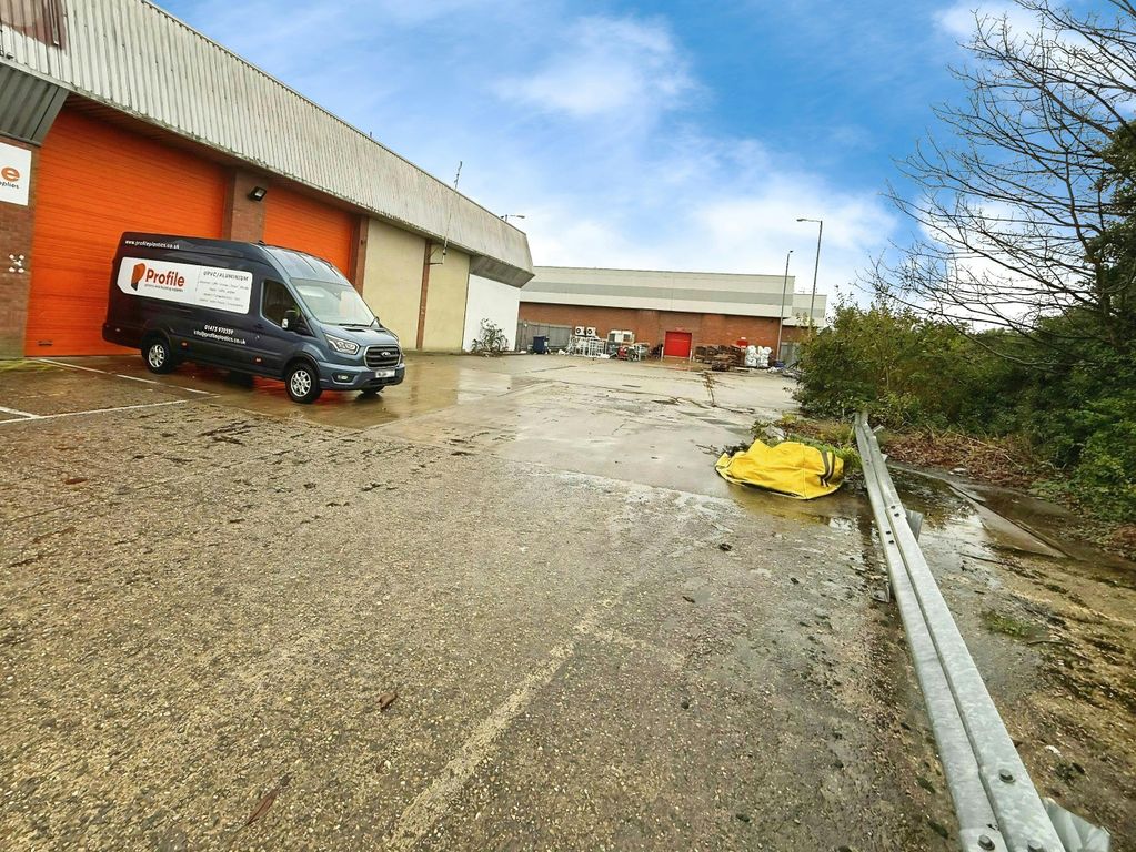 Property photo 2 of 17 B379A6Da74Ad66764Cea7d8Ade9365E20850Img20251201Wa0038.Jpg