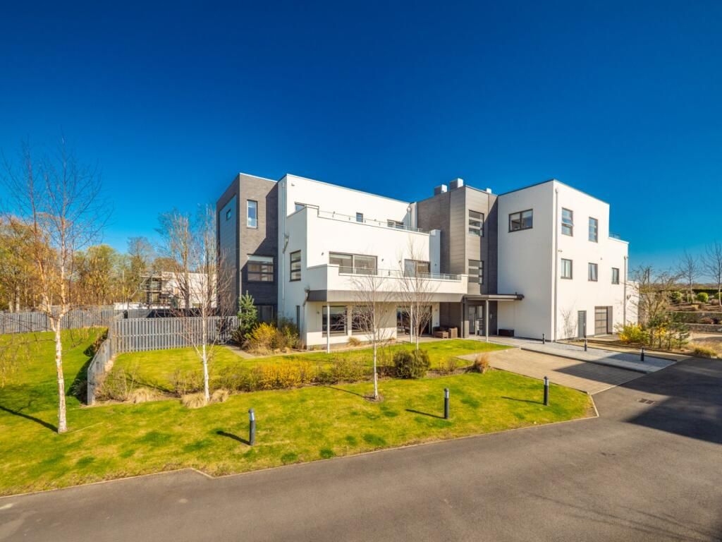 Property photo 1 of 53