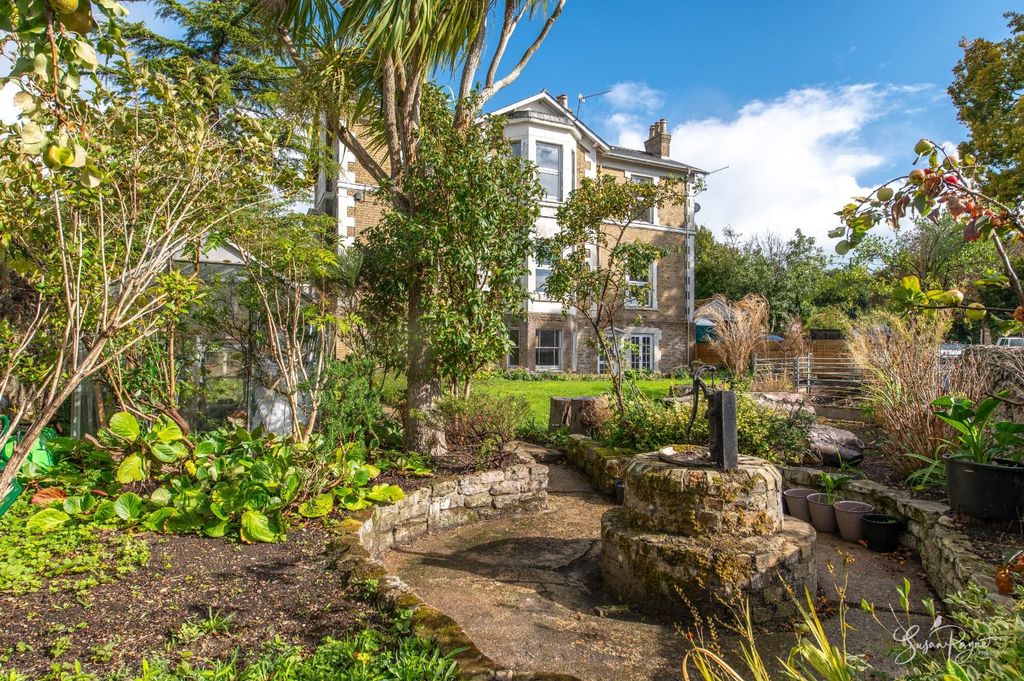 Property photo 2 of 50 Glendalough-3.Jpg