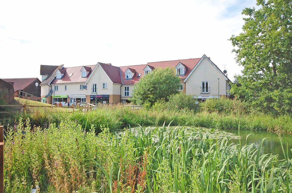 Property photo 1 of 5 v0Htrzpar0Wf670Woek_Lg.Jpg