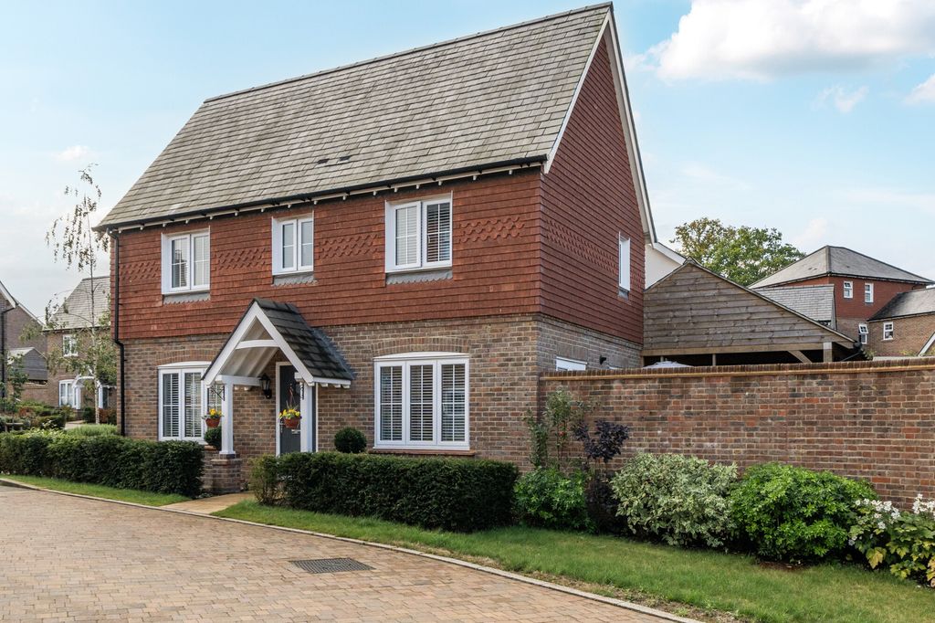 Property photo 1 of 21