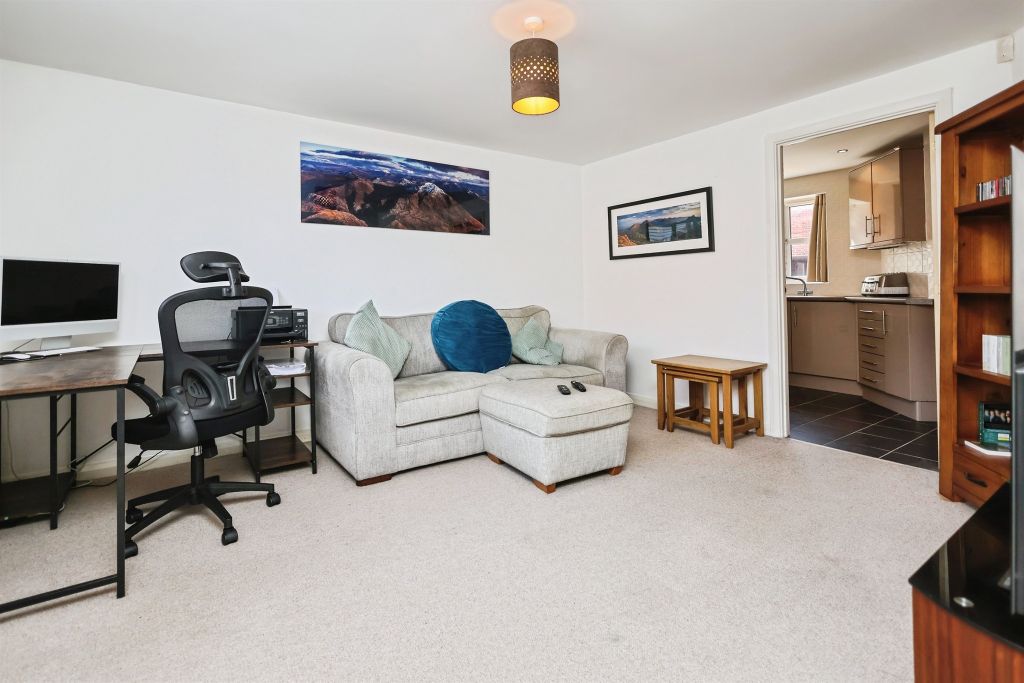 Property photo 2 of 9