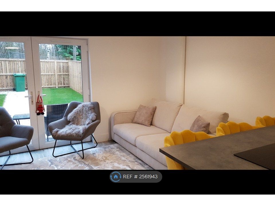 Property photo 2 of 35