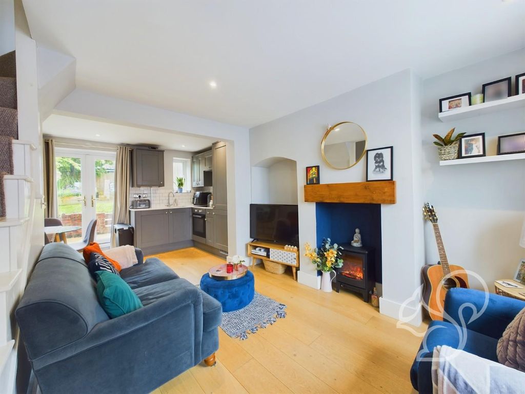 Property photo 2 of 11 Cam01254G0-Pr0198-Still015.Jpg