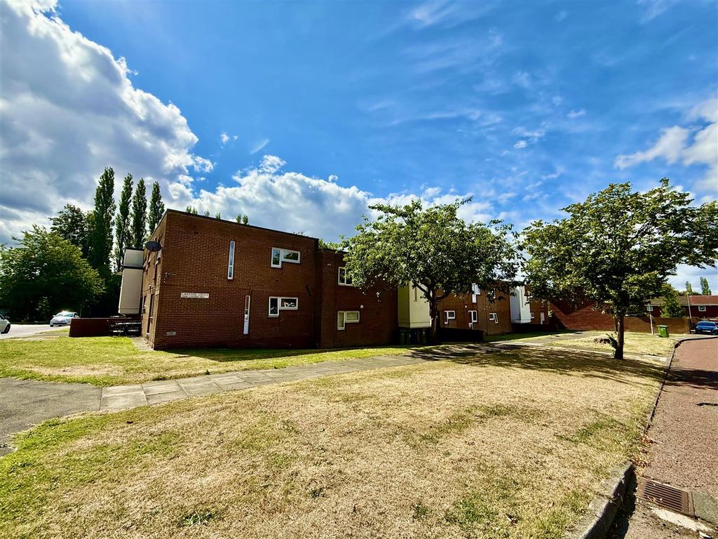 2 bed flat for saleCartmel Grove, Gateshead NE8