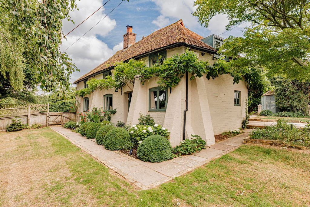 Property photo 1 of 35 Front (1)