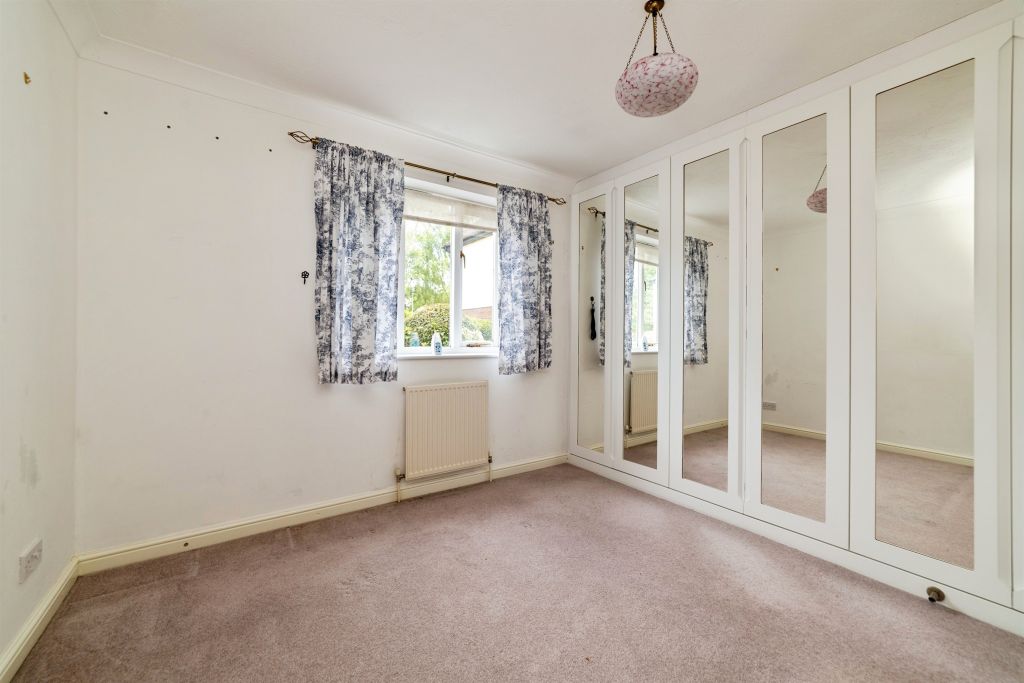 Additional image 7 of 2 bed flat for saleGillison Close, Letchworth Garden City SG6