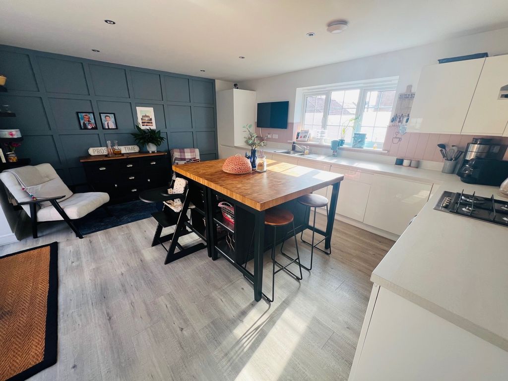 Property photo 3 of 37 Front