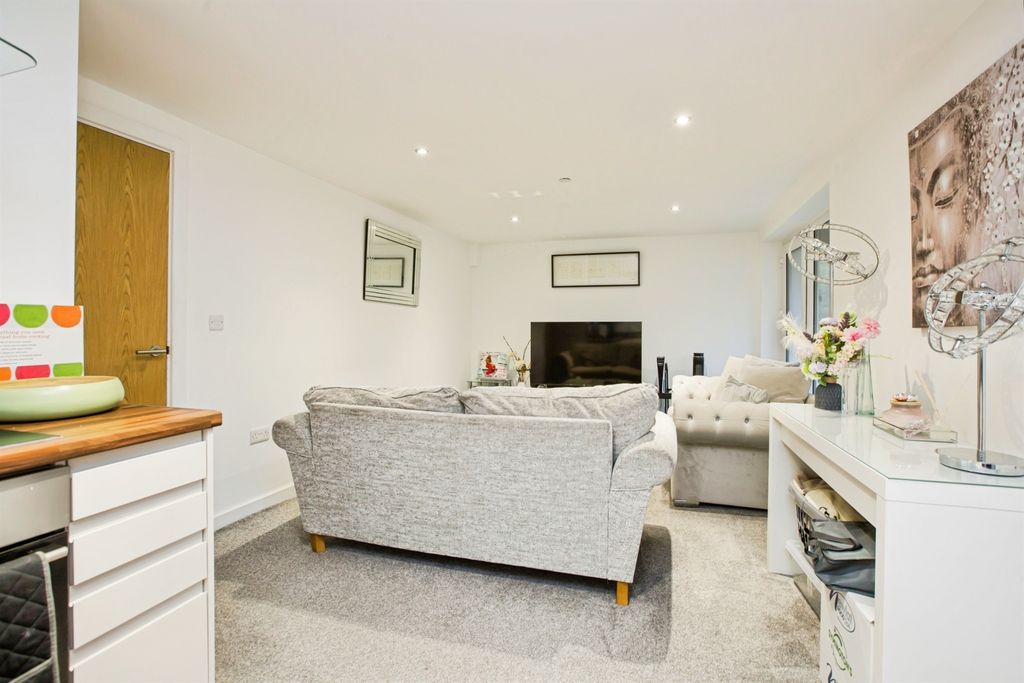 Additional image 14 of 1 bed flat for saleMixenden Road, Halifax HX2