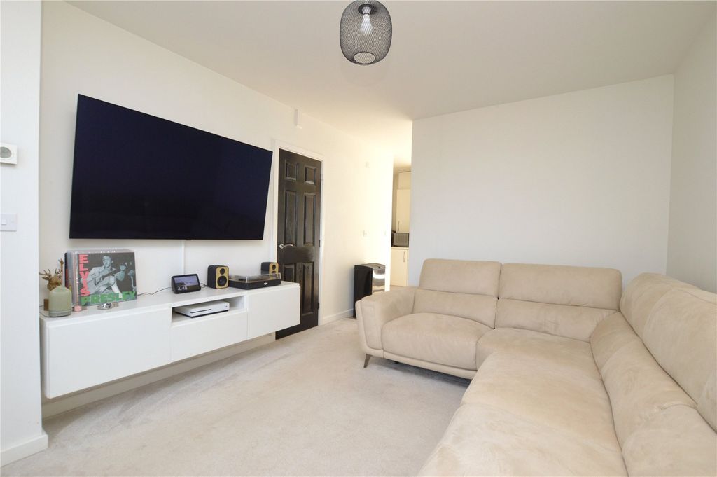 Property photo 3 of 15 Living Room